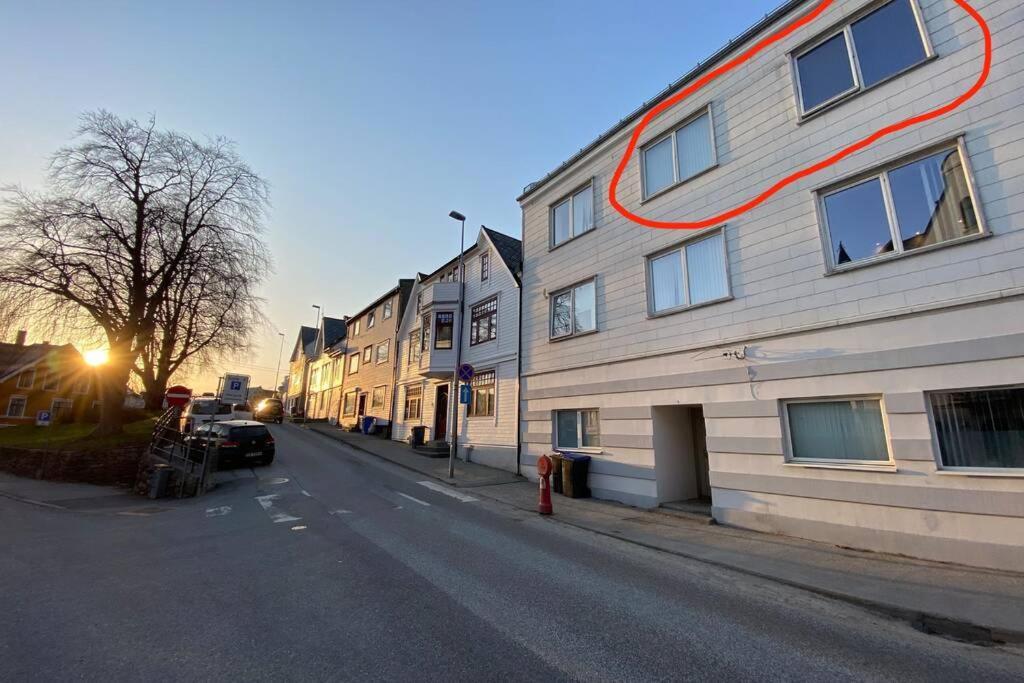 Nice And Central Apartment In Quiet Area Олесунн Екстер'єр фото