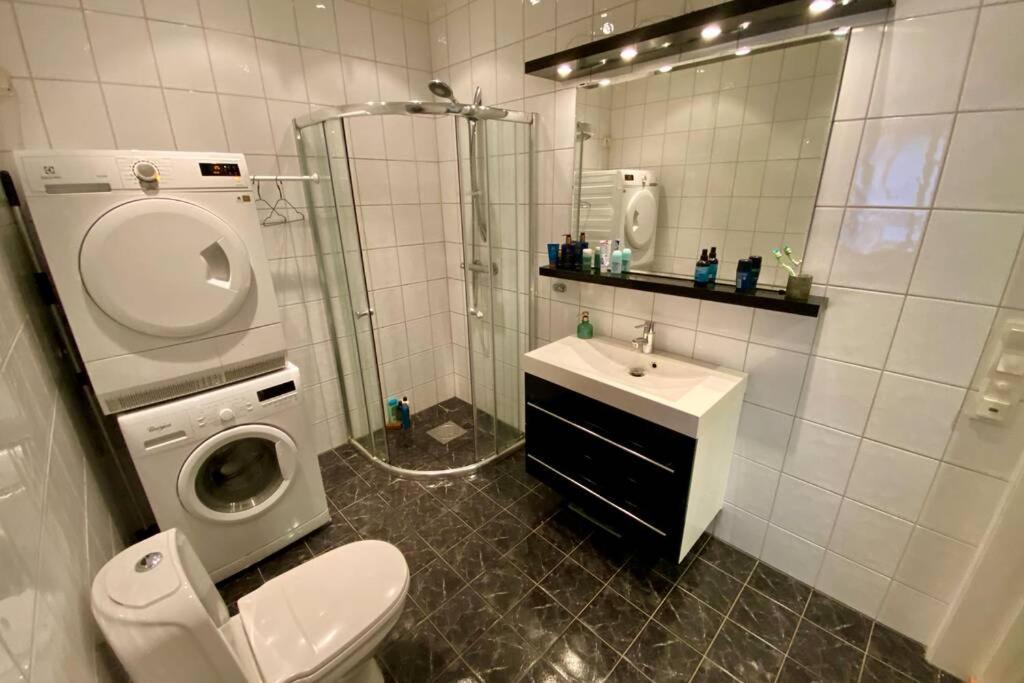 Nice And Central Apartment In Quiet Area Олесунн Екстер'єр фото